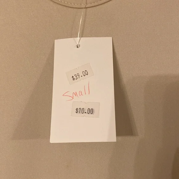 Long lace bottom tank - Picture 2 of 3